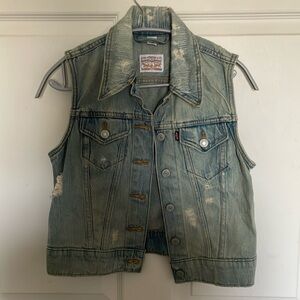 Levi’s jean vest